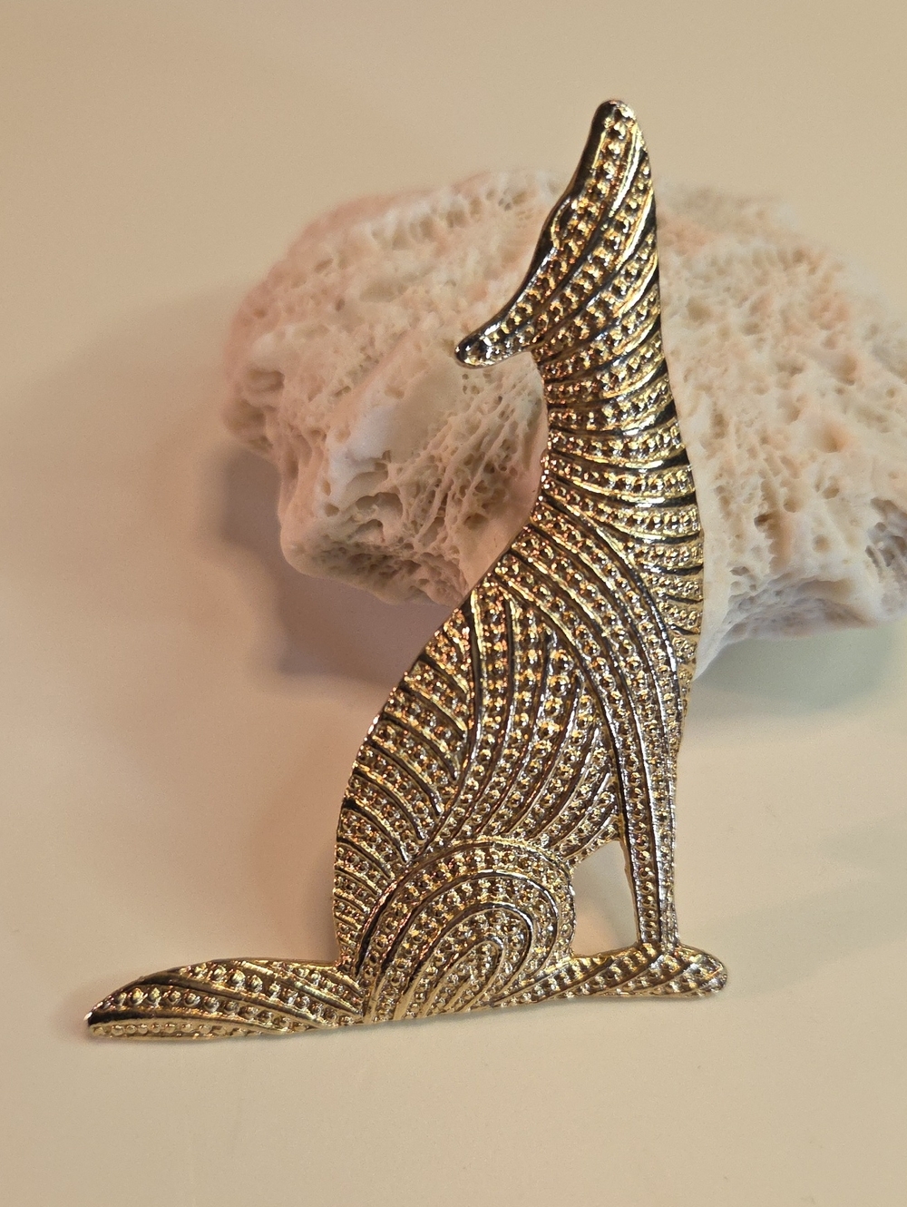 Vintage Brooch Howling Wolf Coyote Goldtone 3" Tall